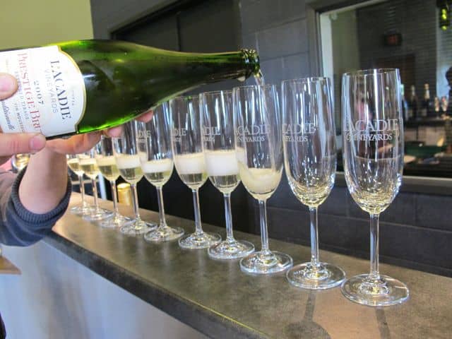 sparkling-white-wine-tasting-lacadie-nova-scotia-photo