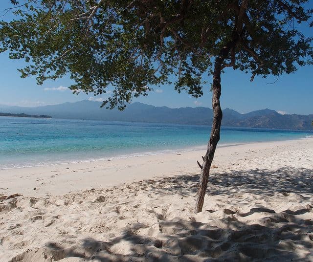 gili-meno-island-beach-photo