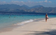 My velvet escape travel tip: Gili Meno island, Indonesia gili-meno-island-photo