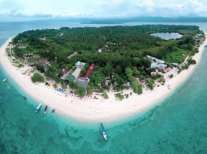 My velvet escape travel tip: Gili Meno island, Indonesia