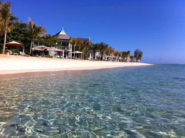 le-morne-beach-st-regis-mauritius-photo