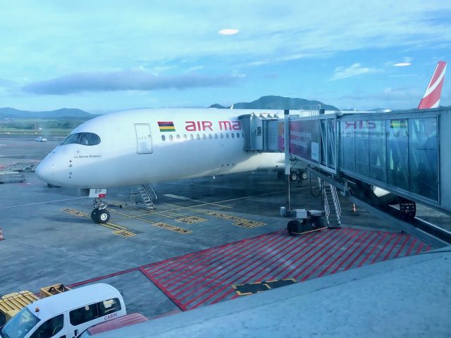 arrival-air-mauritius-airport-photo