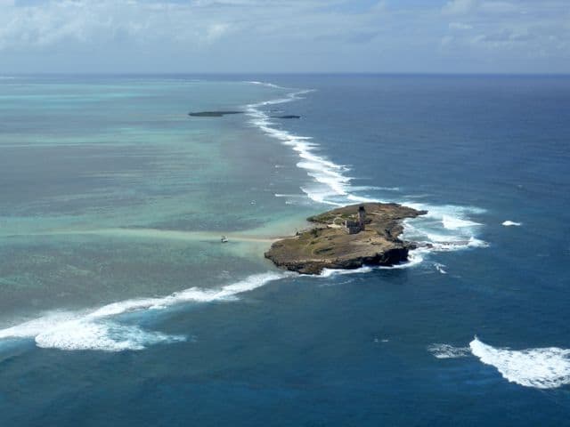 mauritius-lighthouse-island-photo