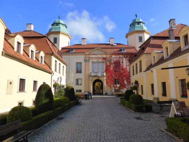 ksiaz-castle-entrance-photo