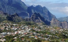 Experiencing Réunion The village of Cilaos on Réunion (image courtesy of Philippe Vieux-Jeanton).