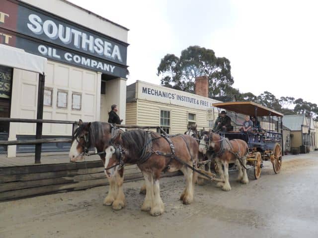 sovereign-hill-horse-carriage-photo