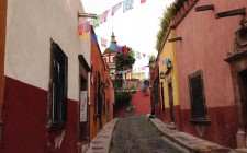 Falling in love with San Miguel de Allende street-san-miguel-photo