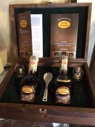 traditional-modena-balsamico-photo