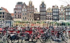 Velvet moments: Amsterdam in one photo typical-amsterdam-scene-photo