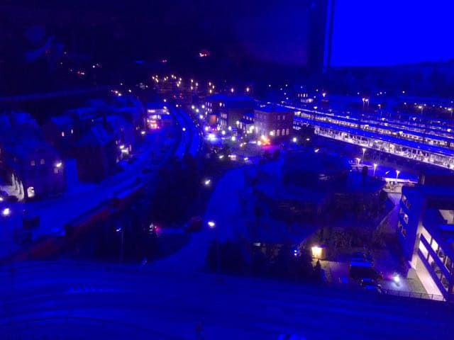 miniatur-wonderland-night-lights-photo