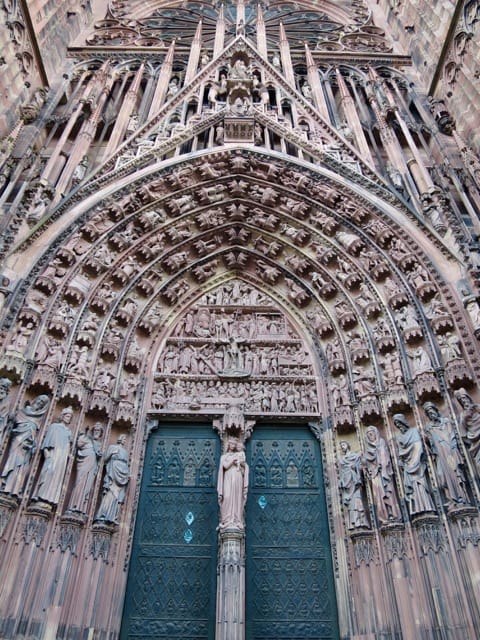 strasbourg-cathedral-entrance-photo