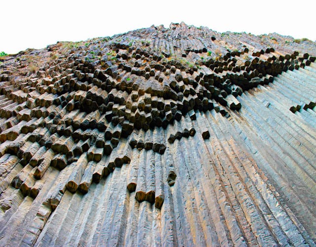 سمفونی سنگها-آرمانیا-عکس