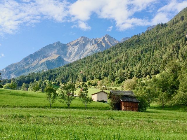 tyrol-mountains-summer-photo