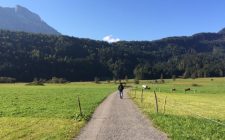 Ten reasons to travel alone keith-stroll-bizau-photo