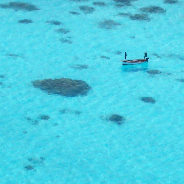 fishermen-lagoon-mauritius-photo