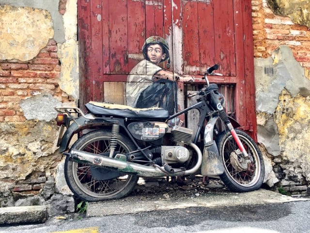 boy-motorbike-george-town-street-art-photo