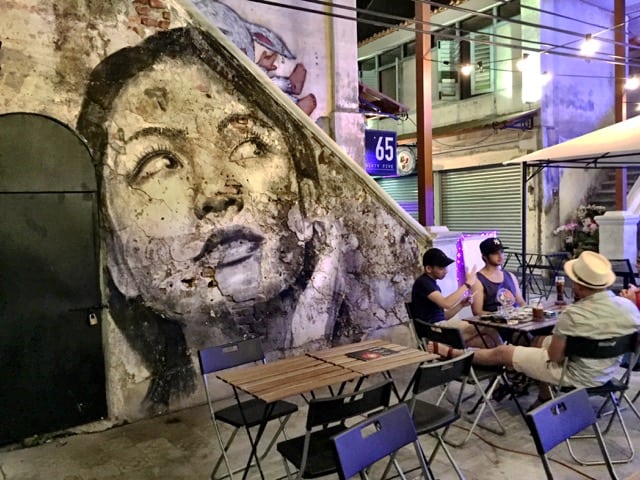street-art-penang-lane-photo
