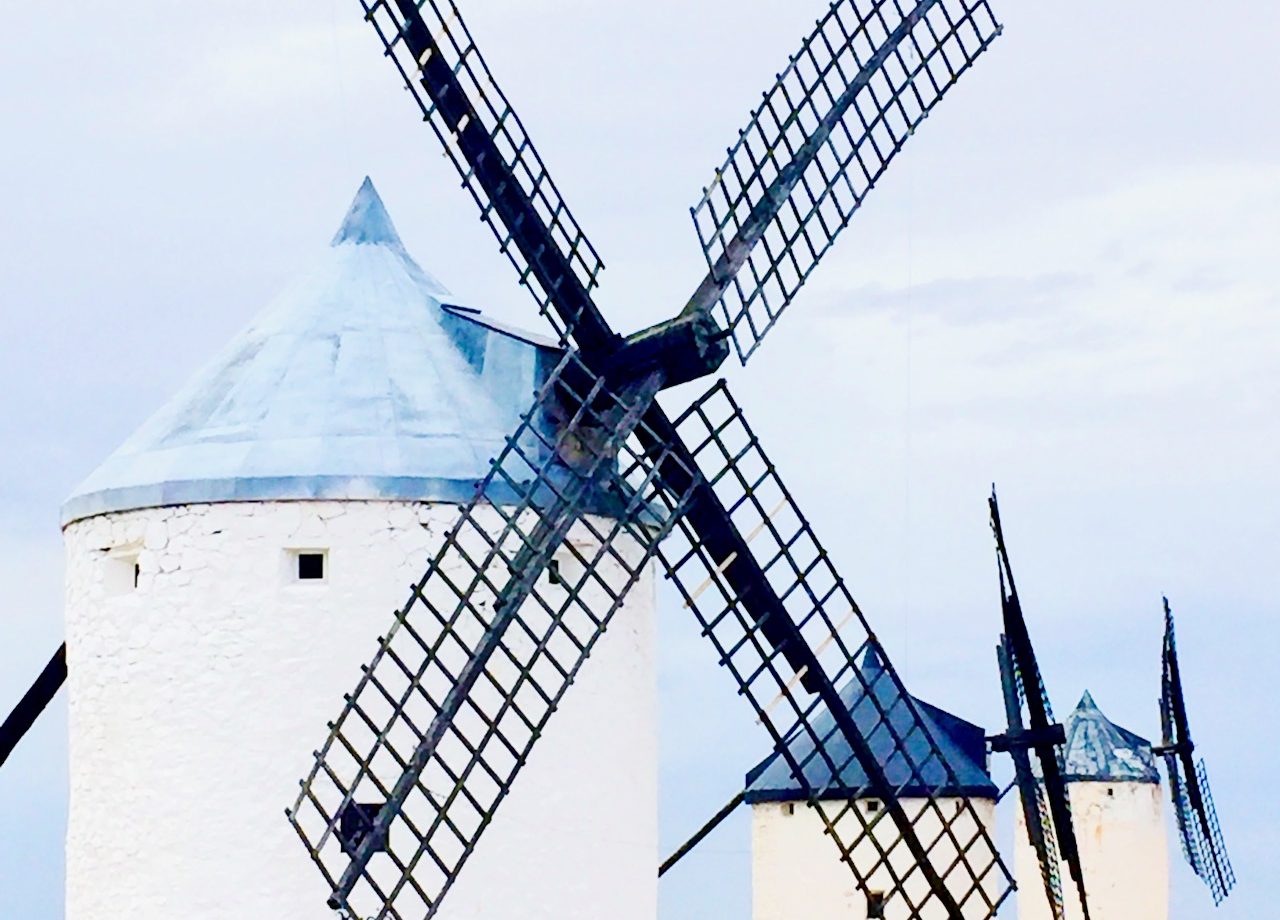 cervantes-windmills-consuegra-photo