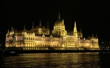 A romantic evening cruise in Budapest budapest-parliament-photo