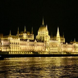 evening cruise in budapest