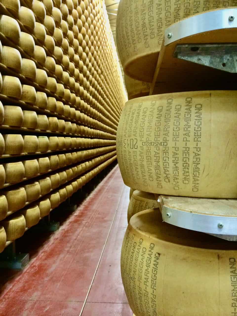 parmigiano-reggiano-modena-experience