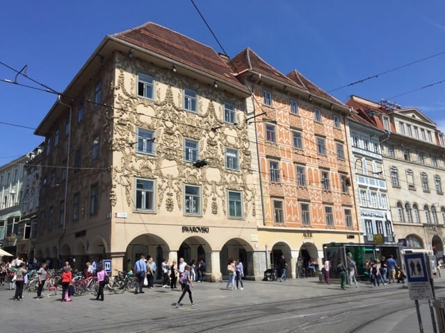 historic-buildings-hauptplatz-graz-photo