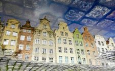 Reflections of Gdansk dlugi-targ-gdansk-houses-reflection-photo