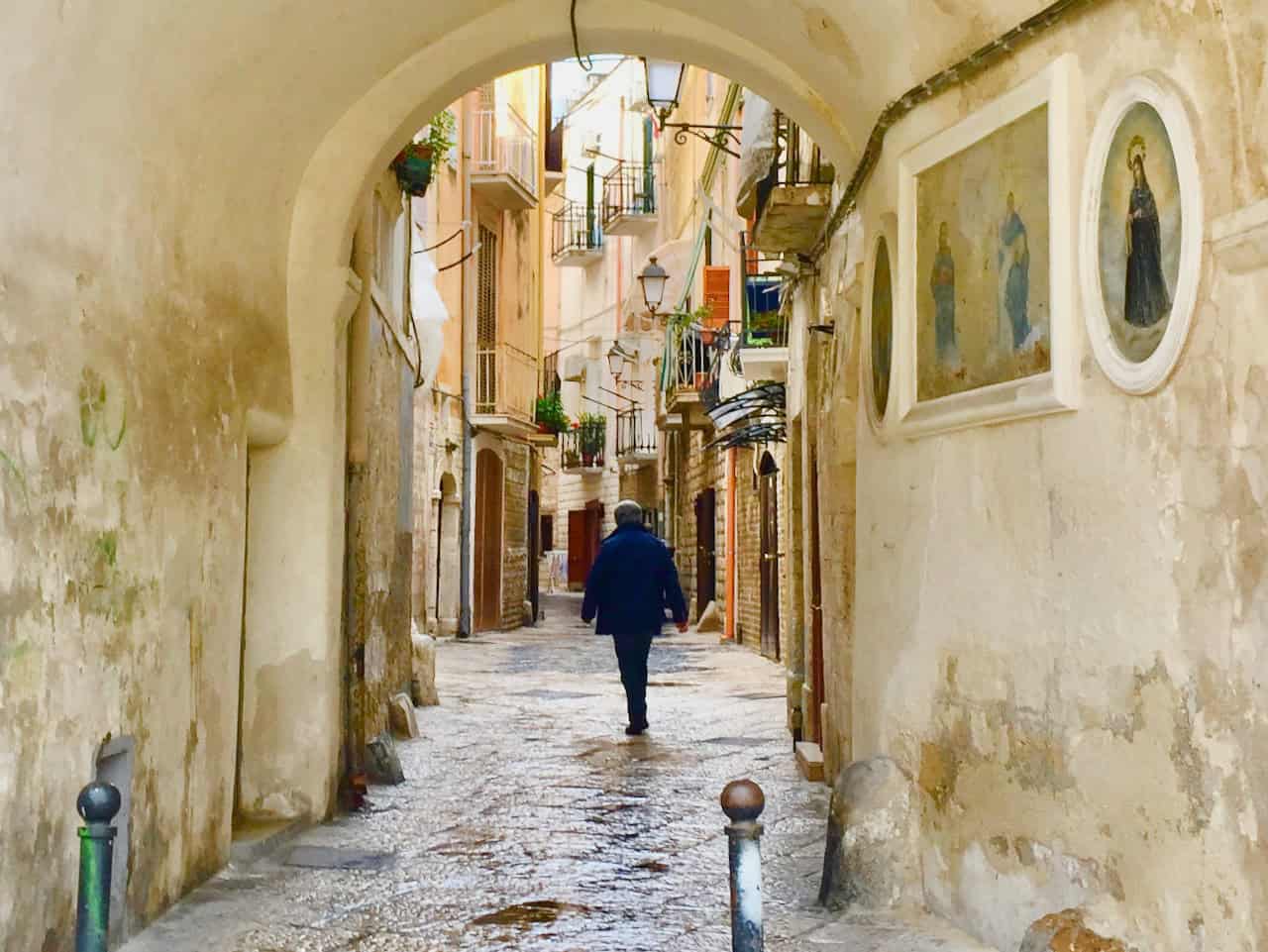 Things to see in Bari on a stroll around the Old Town - Velvet Escape