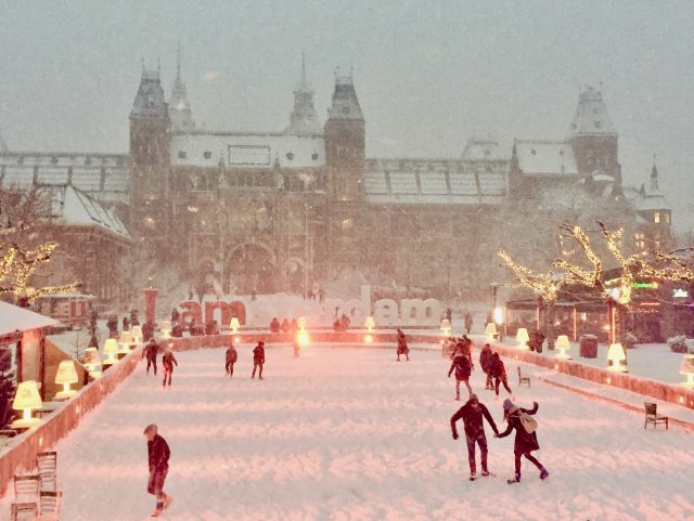 museumplein-amsterdam-snow-winter-photo