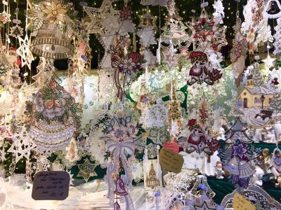 lace-dresden-christmas-market-photo