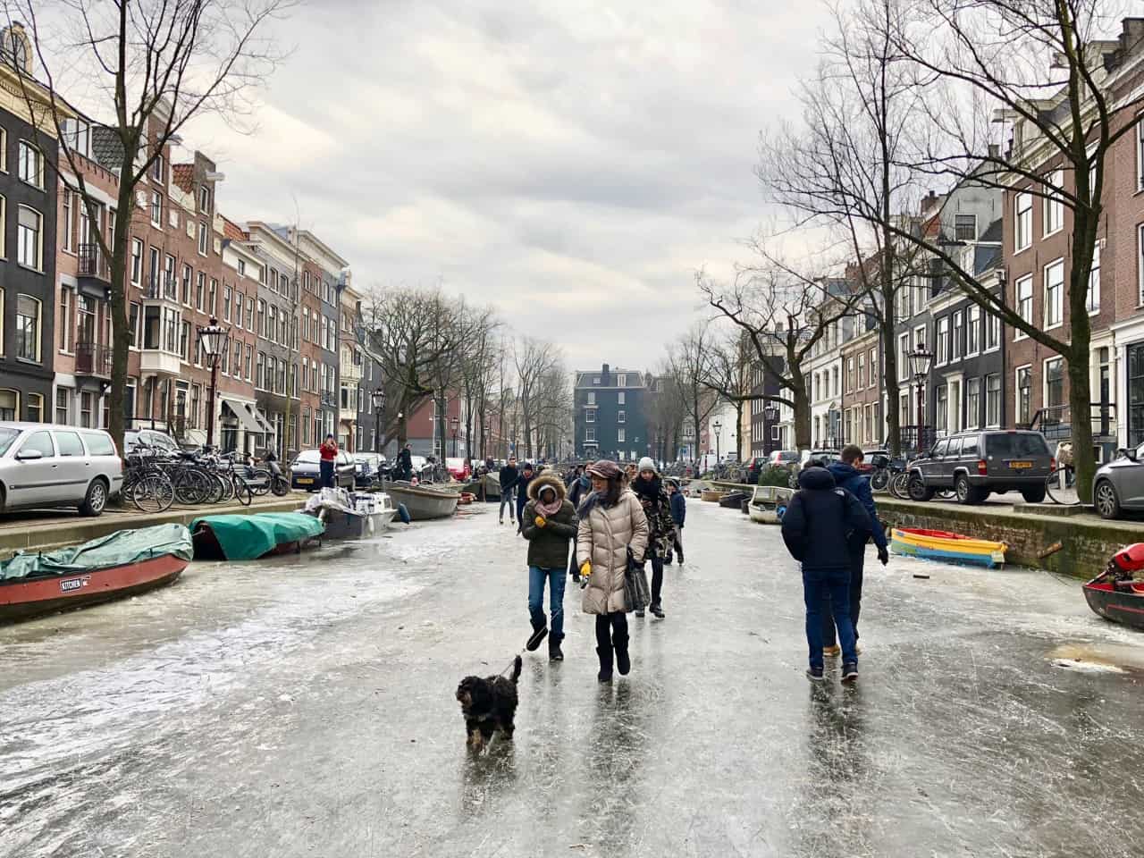 Iceskating and fun on the frozen canals of Amsterdam