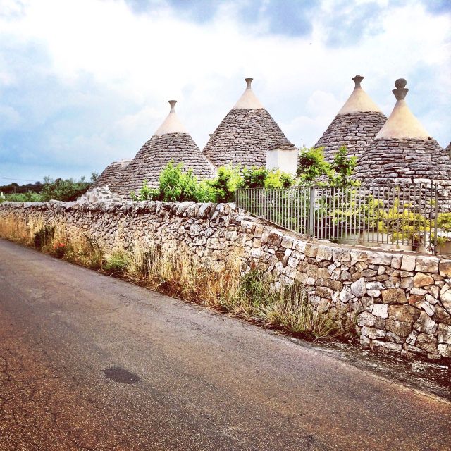 trulli-puglia-photo