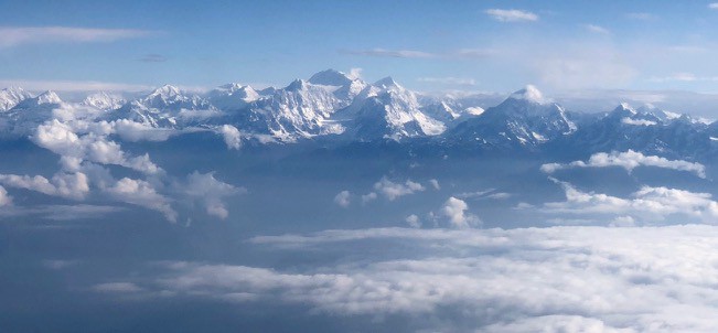Scenic flight tour to Mount Everest with the Everest Express by Yeti ...