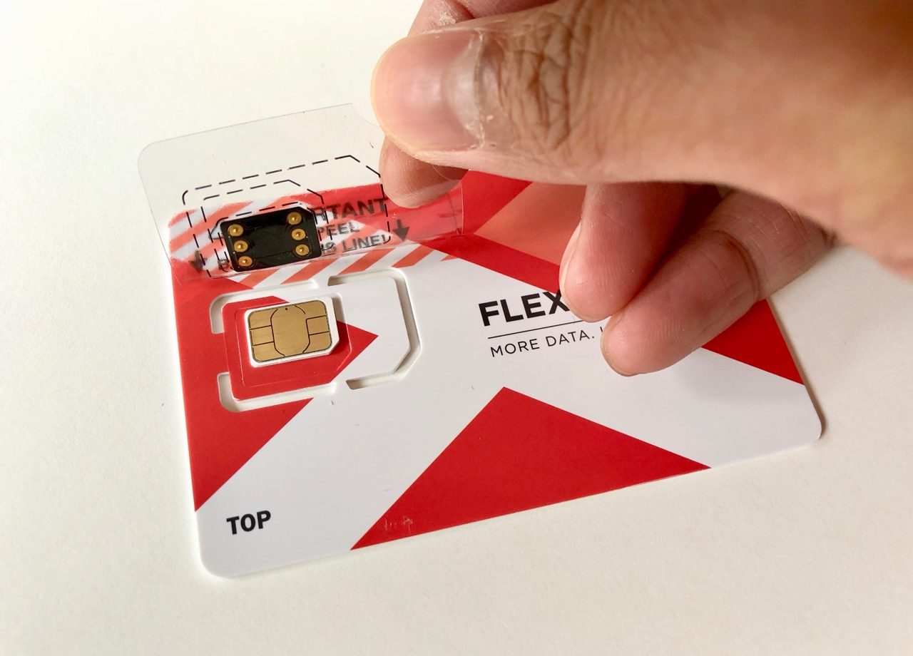 flexiroam-microchip-photo