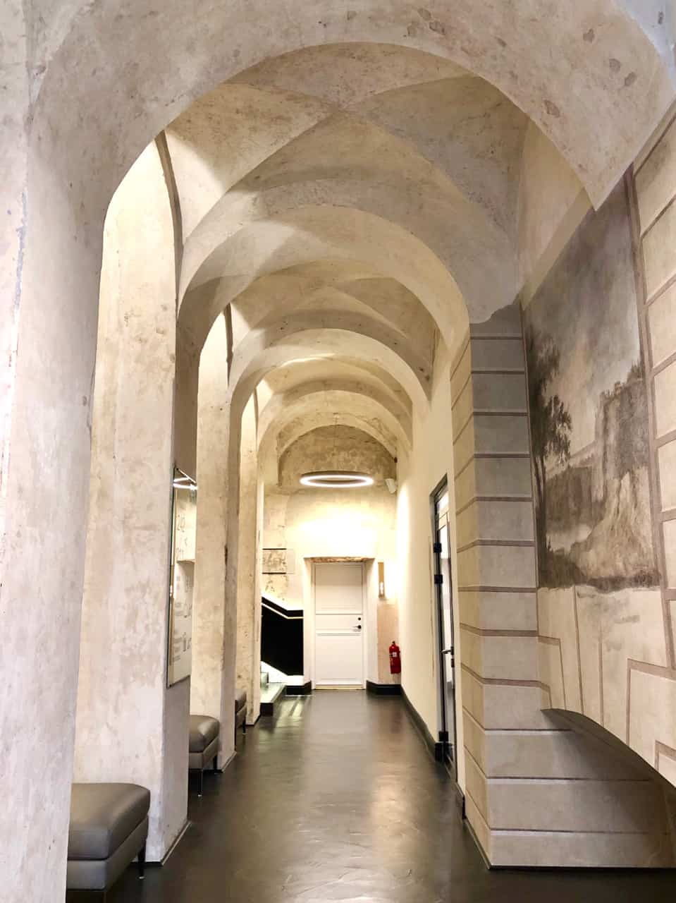 hotel-pacai-corridor-photo