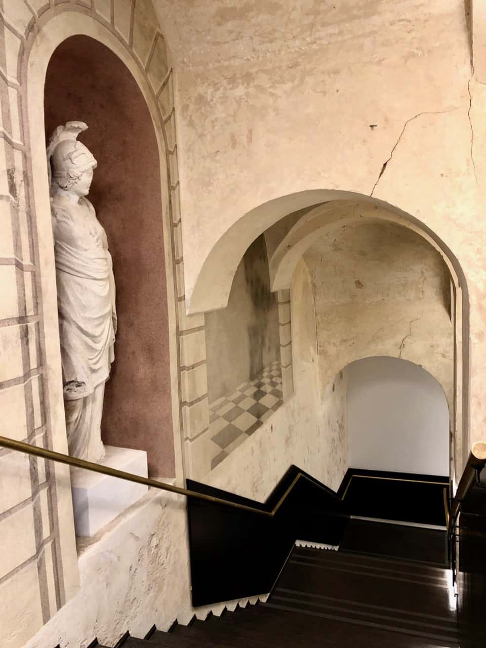 hotel-pacai-staircase-photo