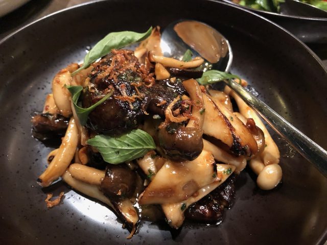 atas-restaurant-mushrooms-photo