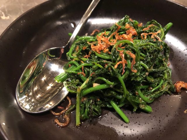 fern-leaf-vegetable-atas-restaurant-photo