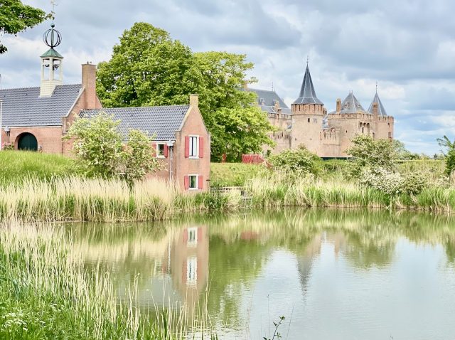 muiderslot-amsterdam-castle-photo