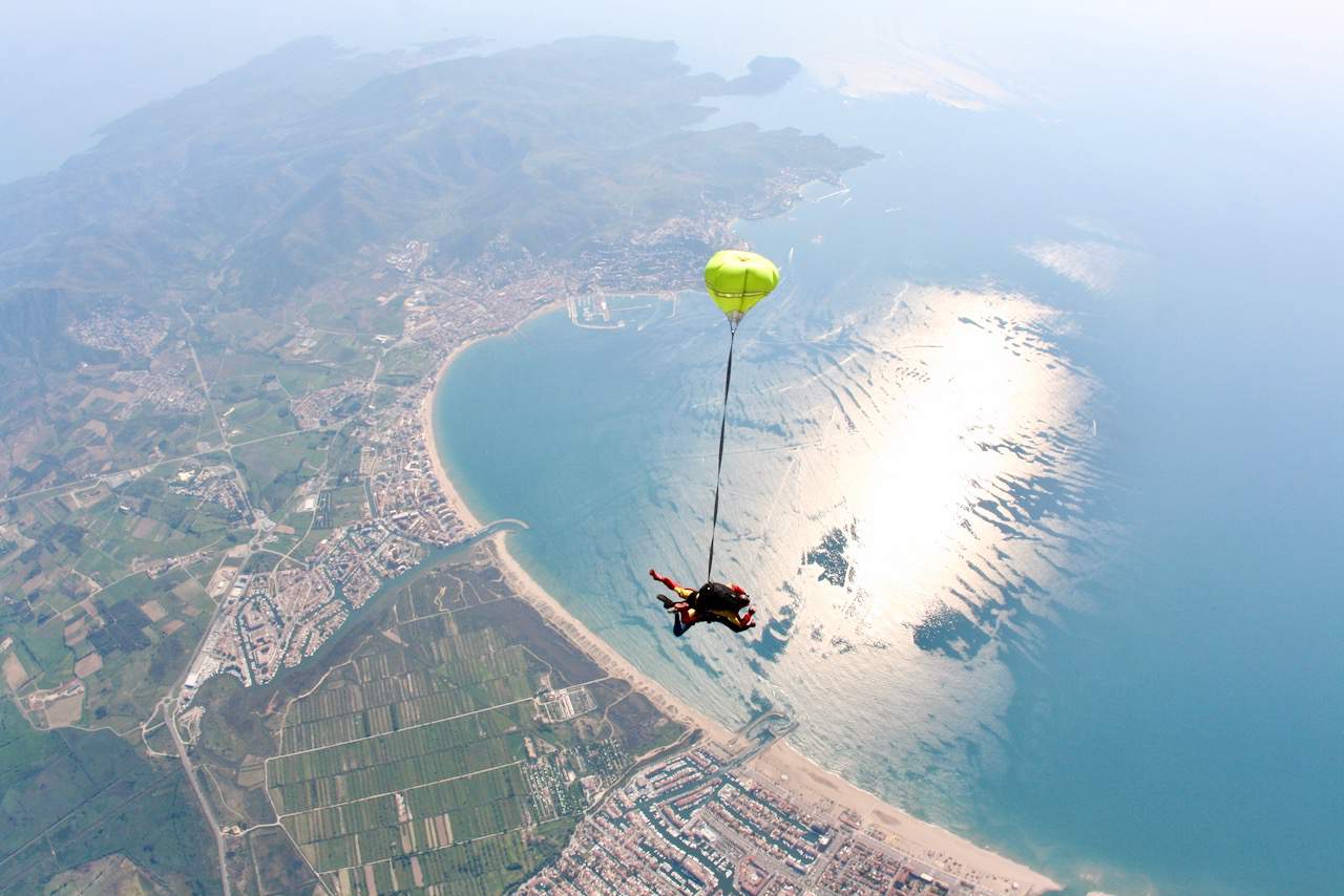costa-brava-skydive-photo