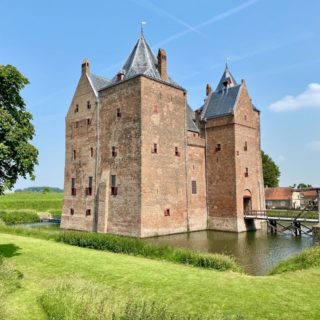 netherlands-castle-slot-loevestein