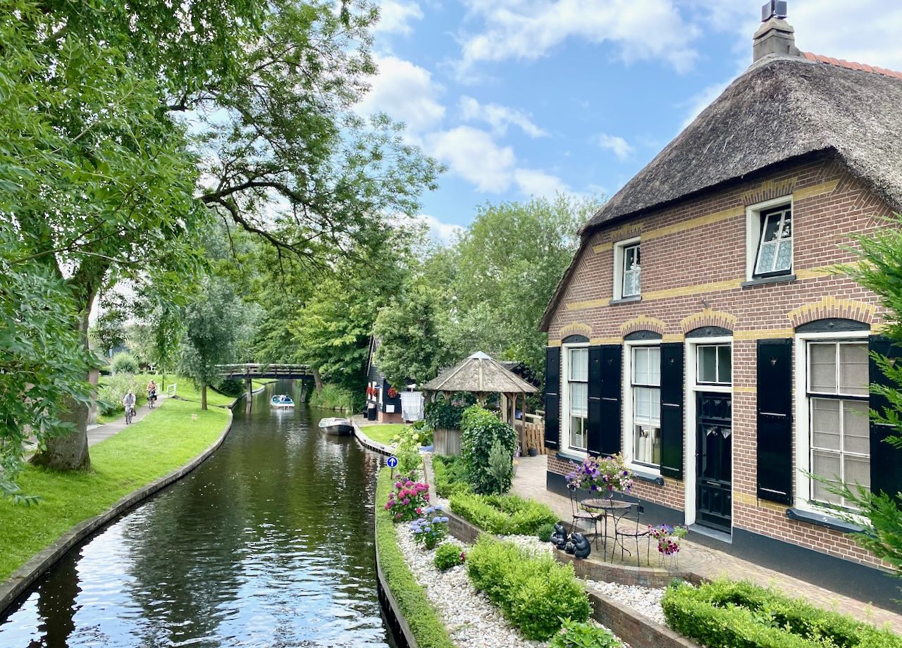 things to do in giethoorn