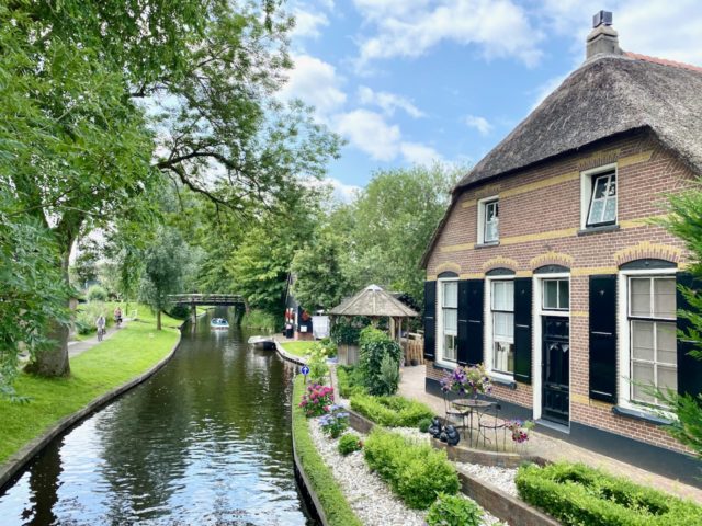 things to do in giethoorn
