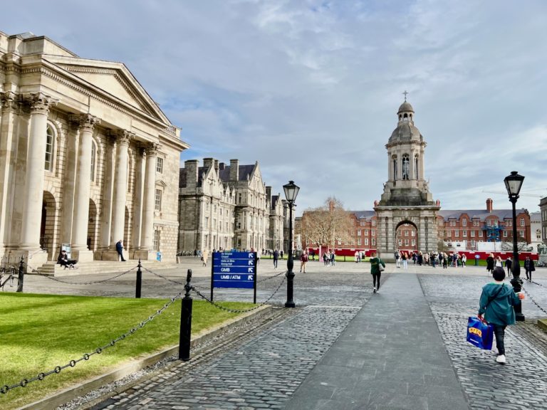 A Self-guided Walking Tour Of Dublin | Velvet Escape