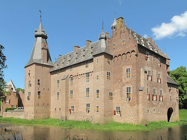 dutch medieval castle