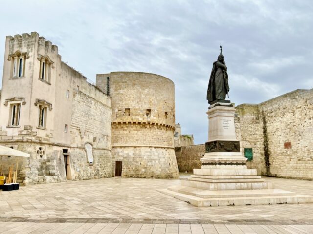 what to see in otranto