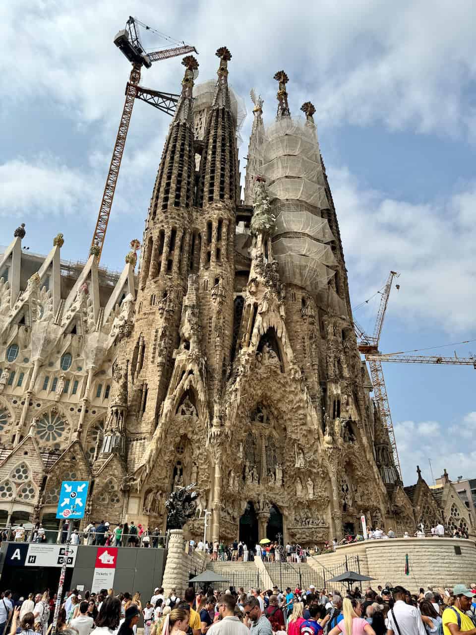 sagrada familia exterior