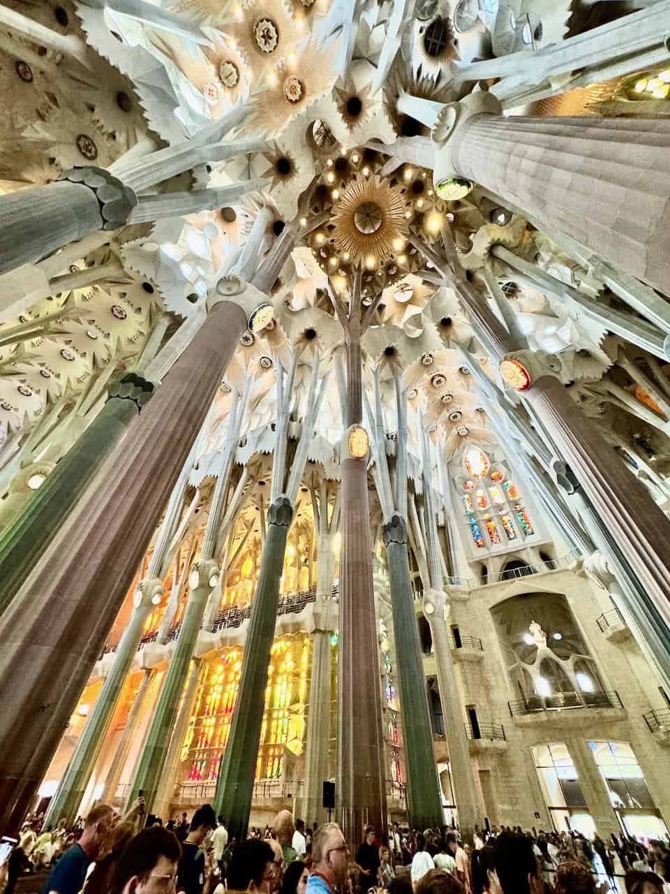 best times to visit sagrada familia