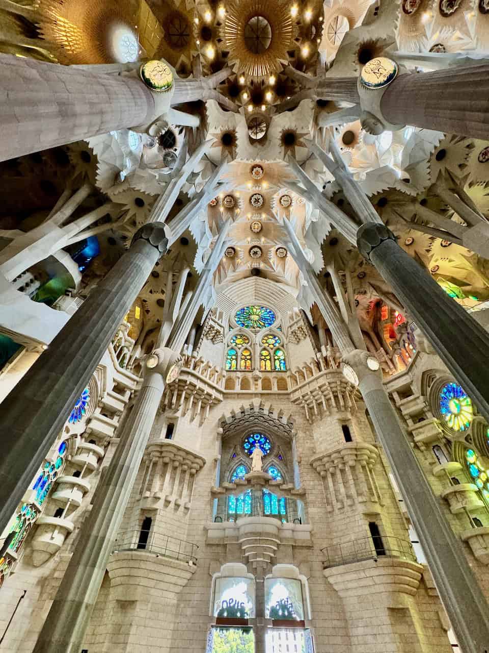 when to visit sagrada familia