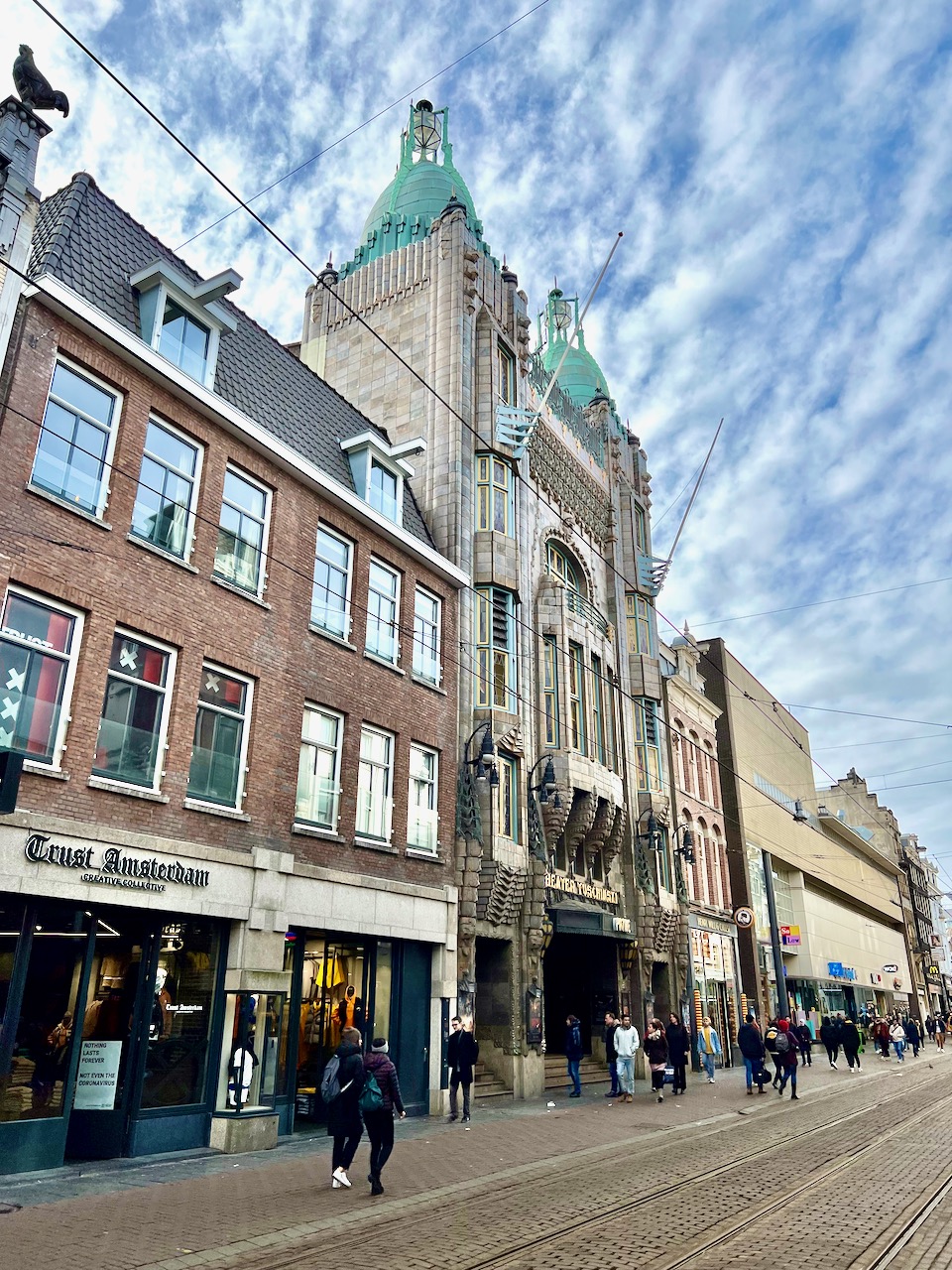 tuschinski thing to do in amsterdam